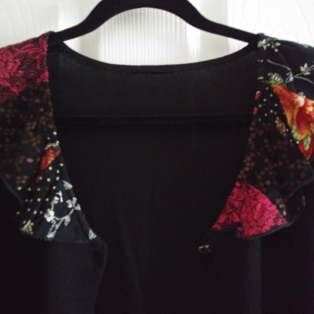 Self & Contrast Button Flouncy Rayon Blouse - Picture 9 of 11